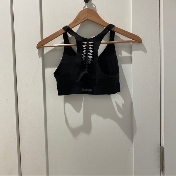 Victoria’s Secret VSX Sports Bra - Picture 3 of 3